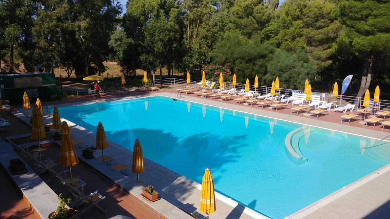 Villaggio Camping Golfo Di Arzachena Cannigione Exteriör bild